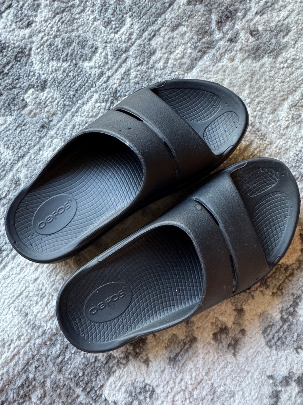 Black Oofos Slides